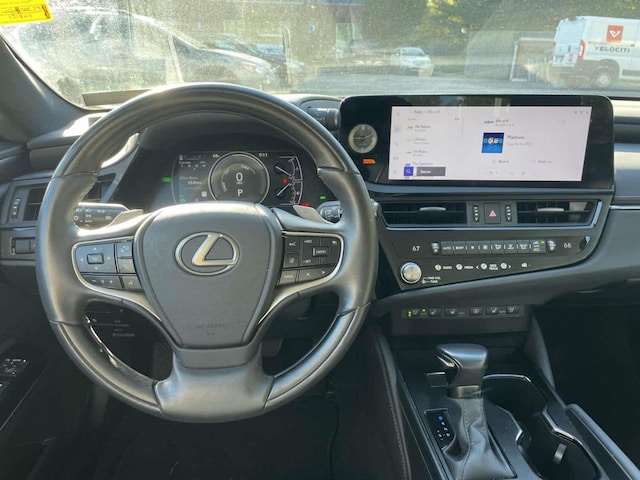 2024 Lexus ES 300h