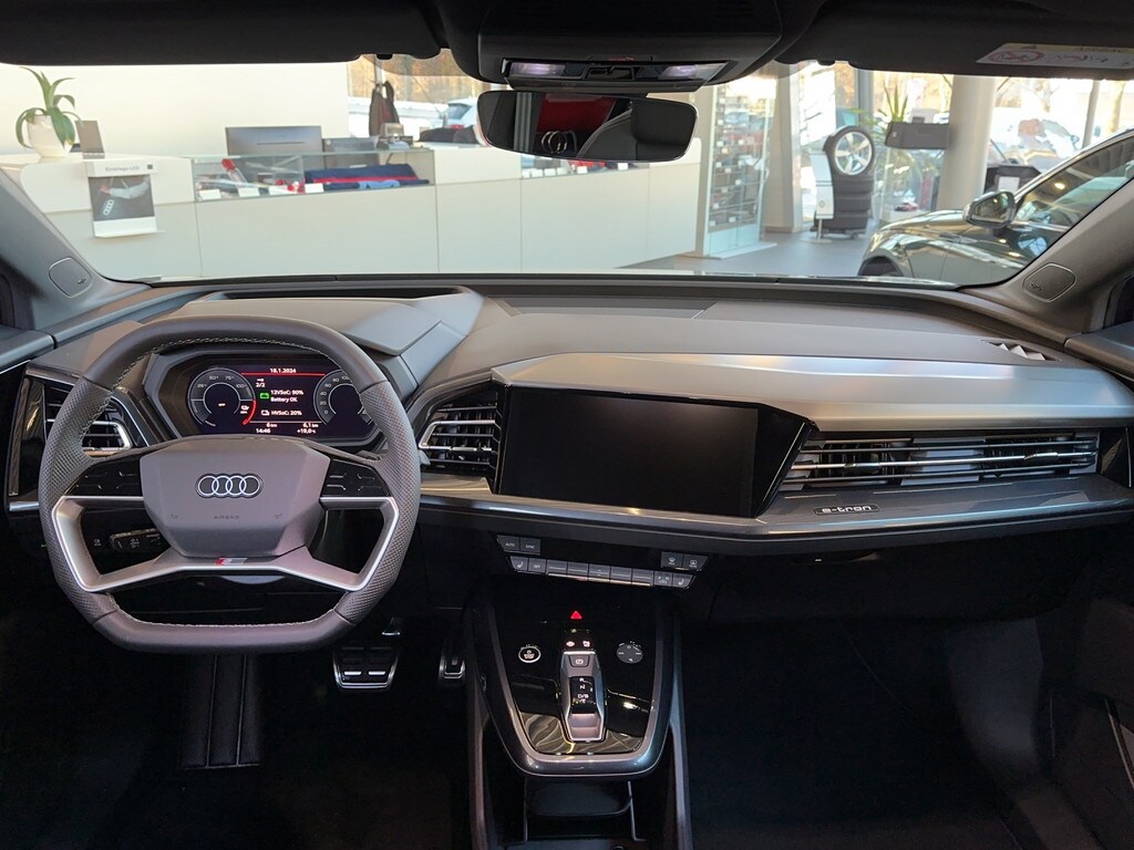 Image about Audi Q4 e-tron 55 e-tron quattro