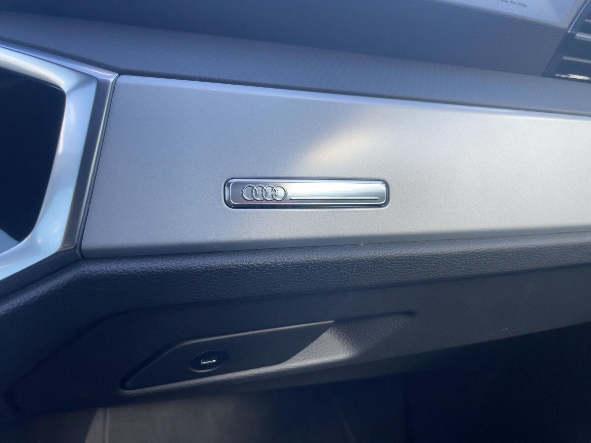 Image about Audi Q3 S line 35 TDI Schaltgetriebe
