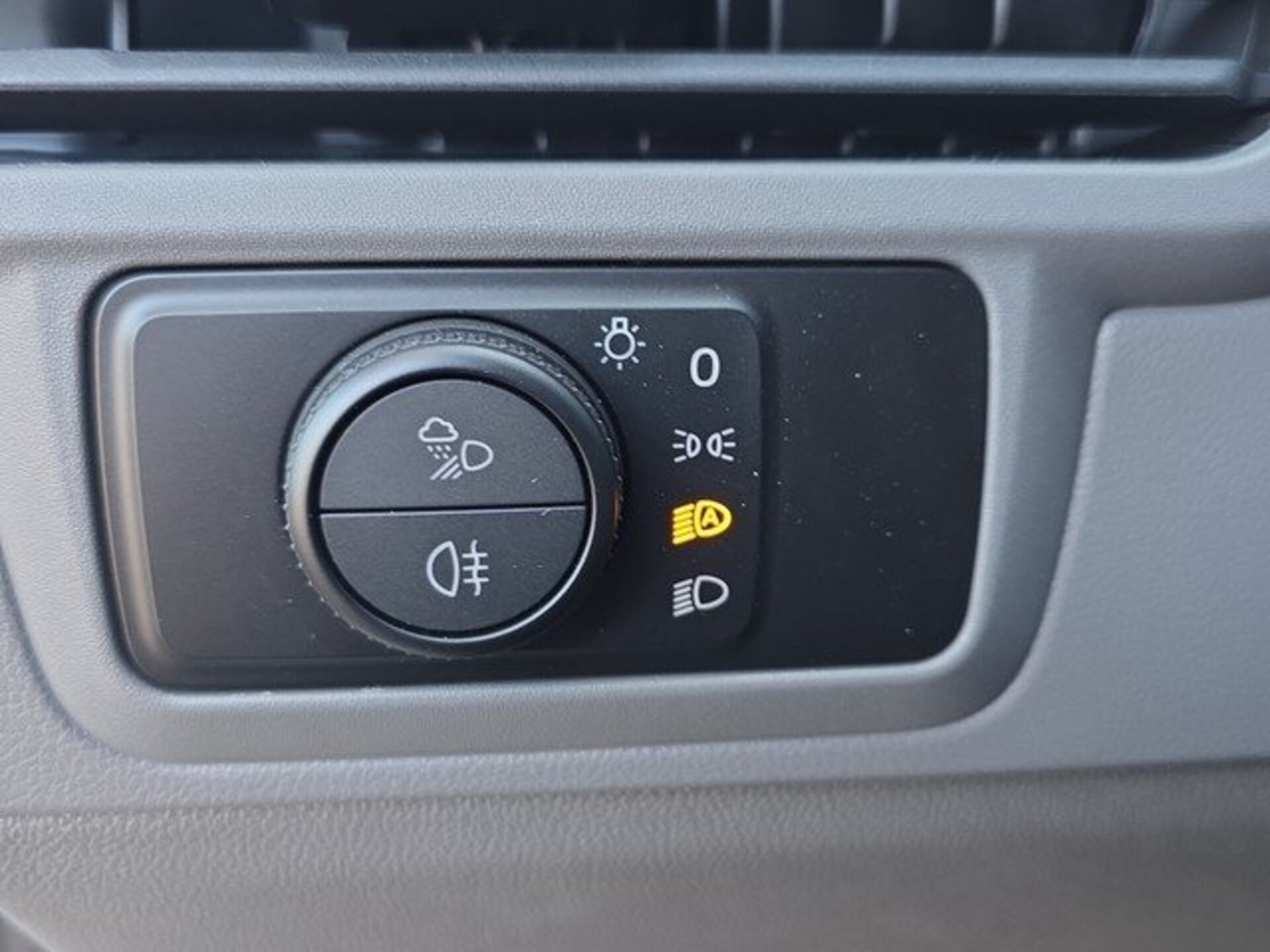 Volkswagen Transporter Kasten kurzer Radstand
