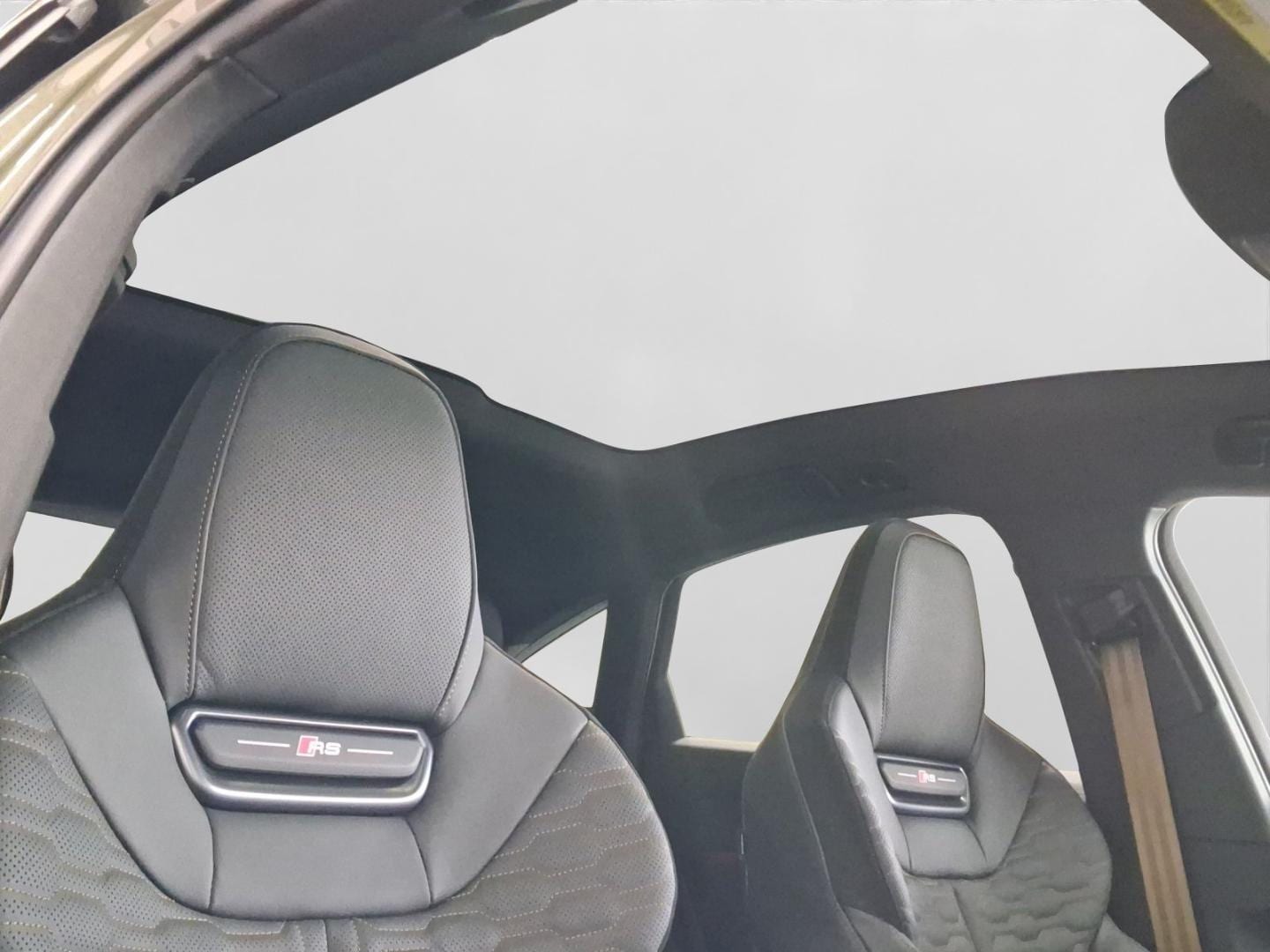 Bild über Audi RS 5 Limousine TFSI quattro 470 kW tiptronic - für weitere Informationen kontaktieren Sie den Audi Partner