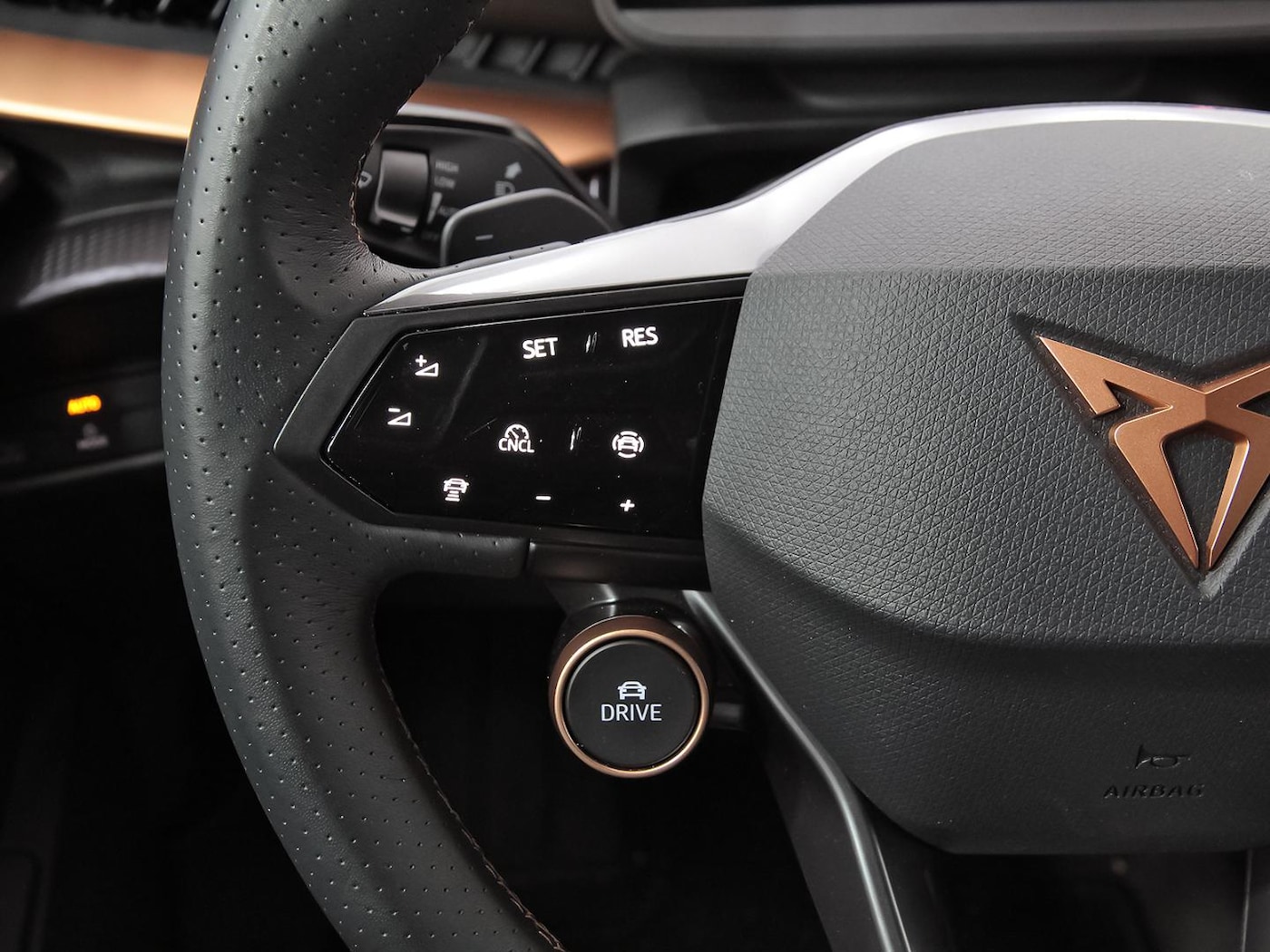 CUPRA Tavascan 77kWh Endurance 210 kW (286 CV) — photo 16