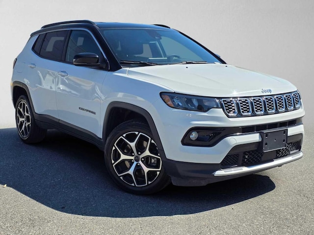Photo of 2025 Jeep Compass 