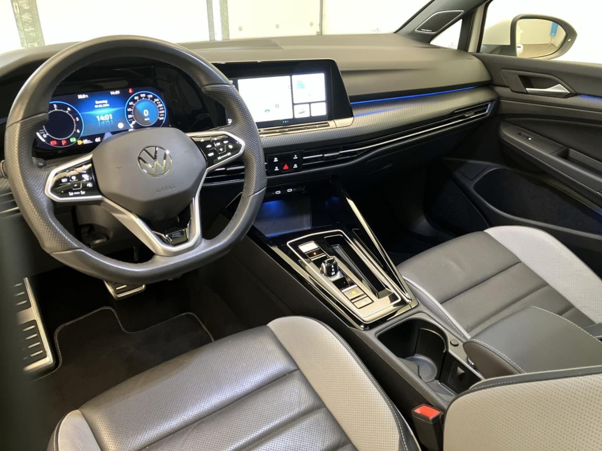 Volkswagen Golf Variant R-Line