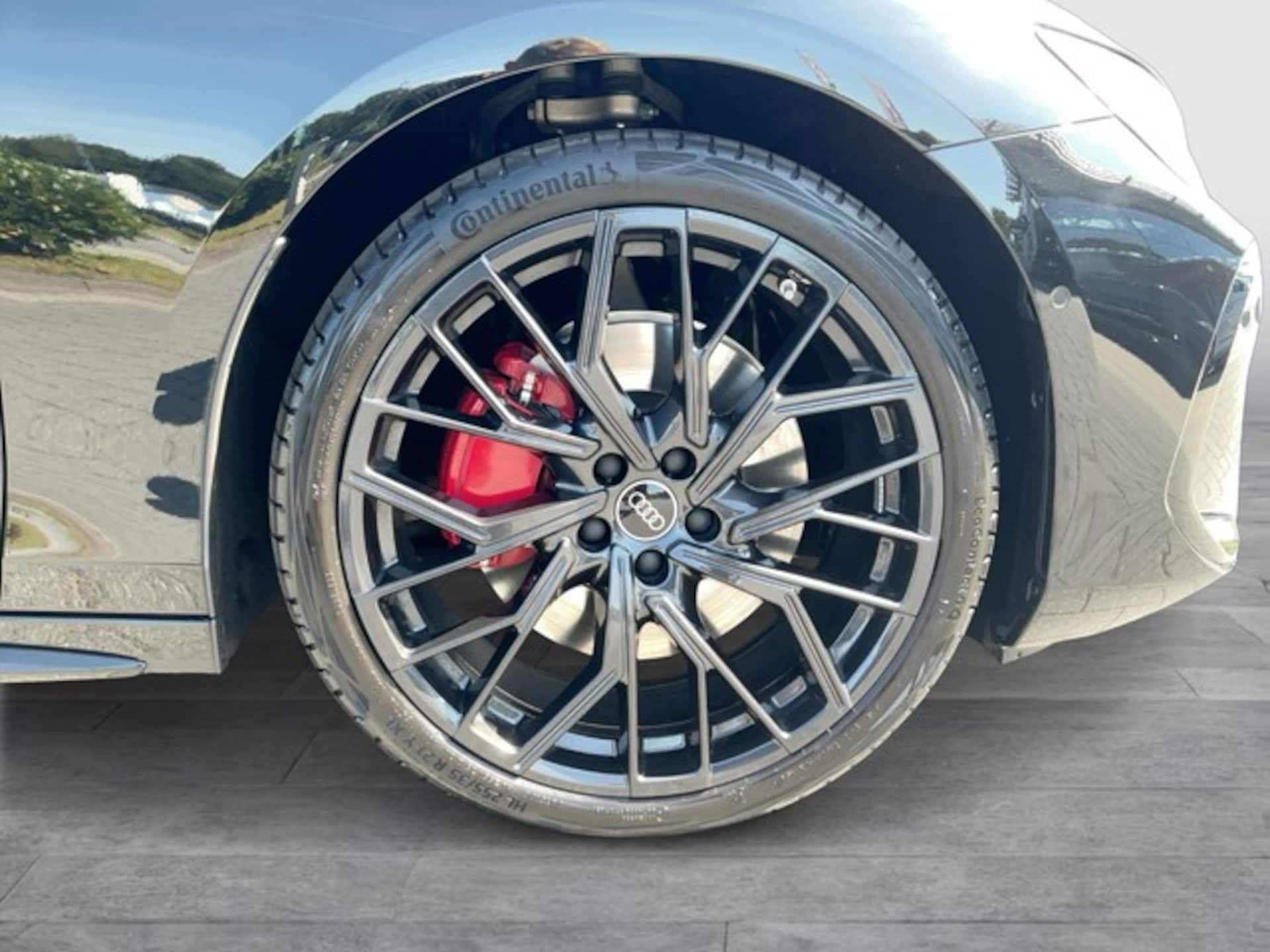 Audi A6 Avant edition one