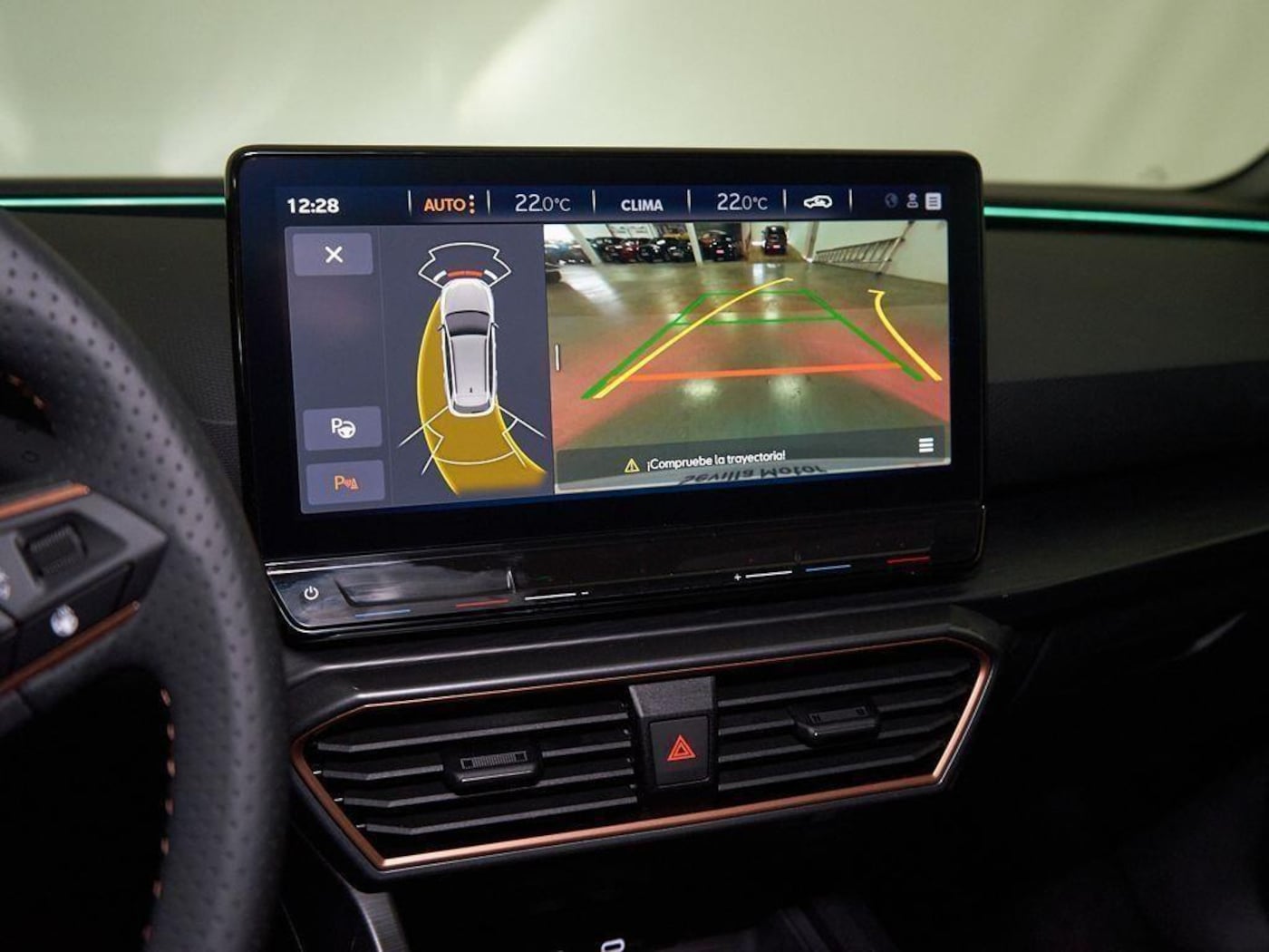 CUPRA Leon León 1.5 eTSI DSG 110 kW (150 CV) — photo 14