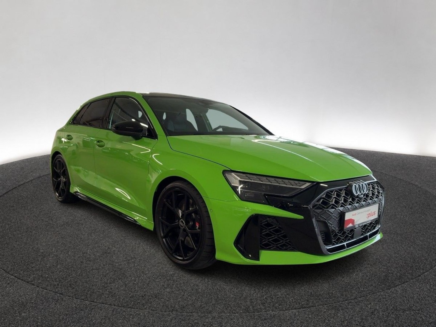 Bild über Audi RS 3 Sportback TFSI quattro S tronic - für weitere Informationen kontaktieren Sie den Audi Partner