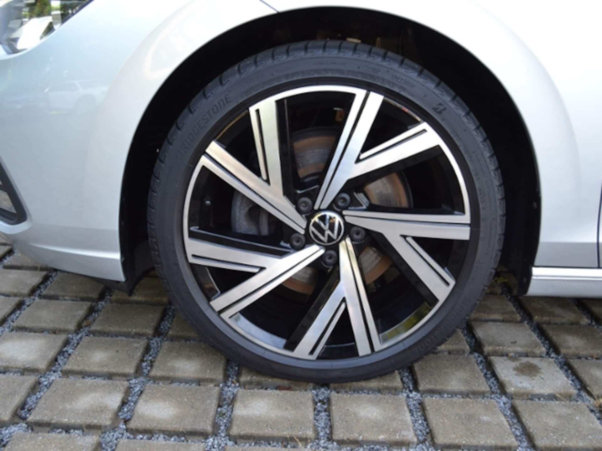 Volkswagen Golf Variant Style