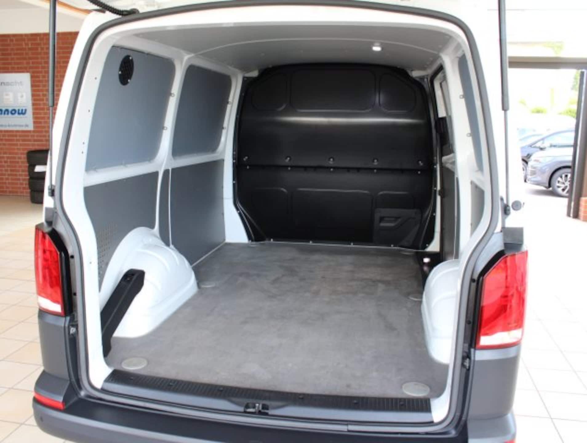 Volkswagen T6.1 Transporter Kasten kurzer Radstand