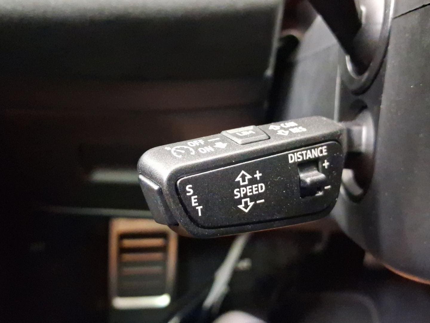 Bild über Audi RS 5 Limousine TFSI quattro 470 kW tiptronic - für weitere Informationen kontaktieren Sie den Audi Partner