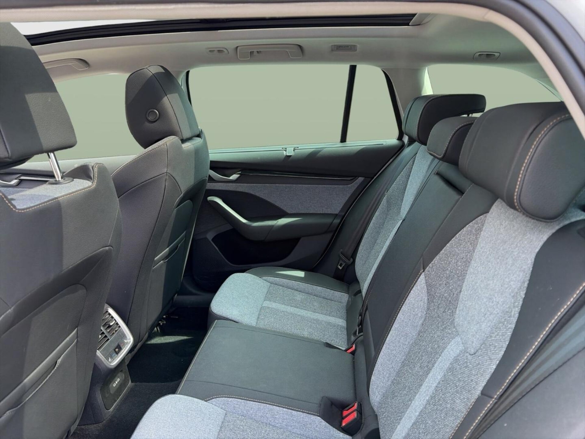 Skoda Octavia Combi Tour