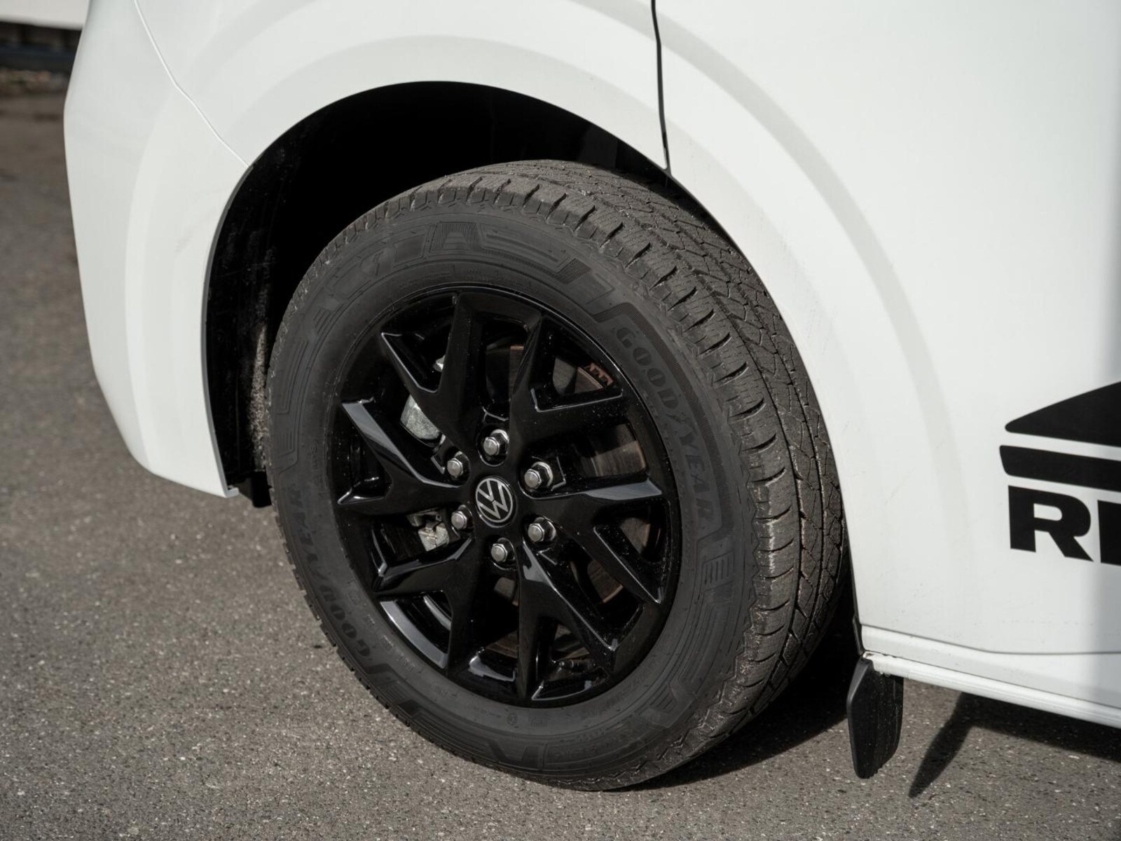 Volkswagen Transporter Pritschenwagen Doppelkabine – Bild 6