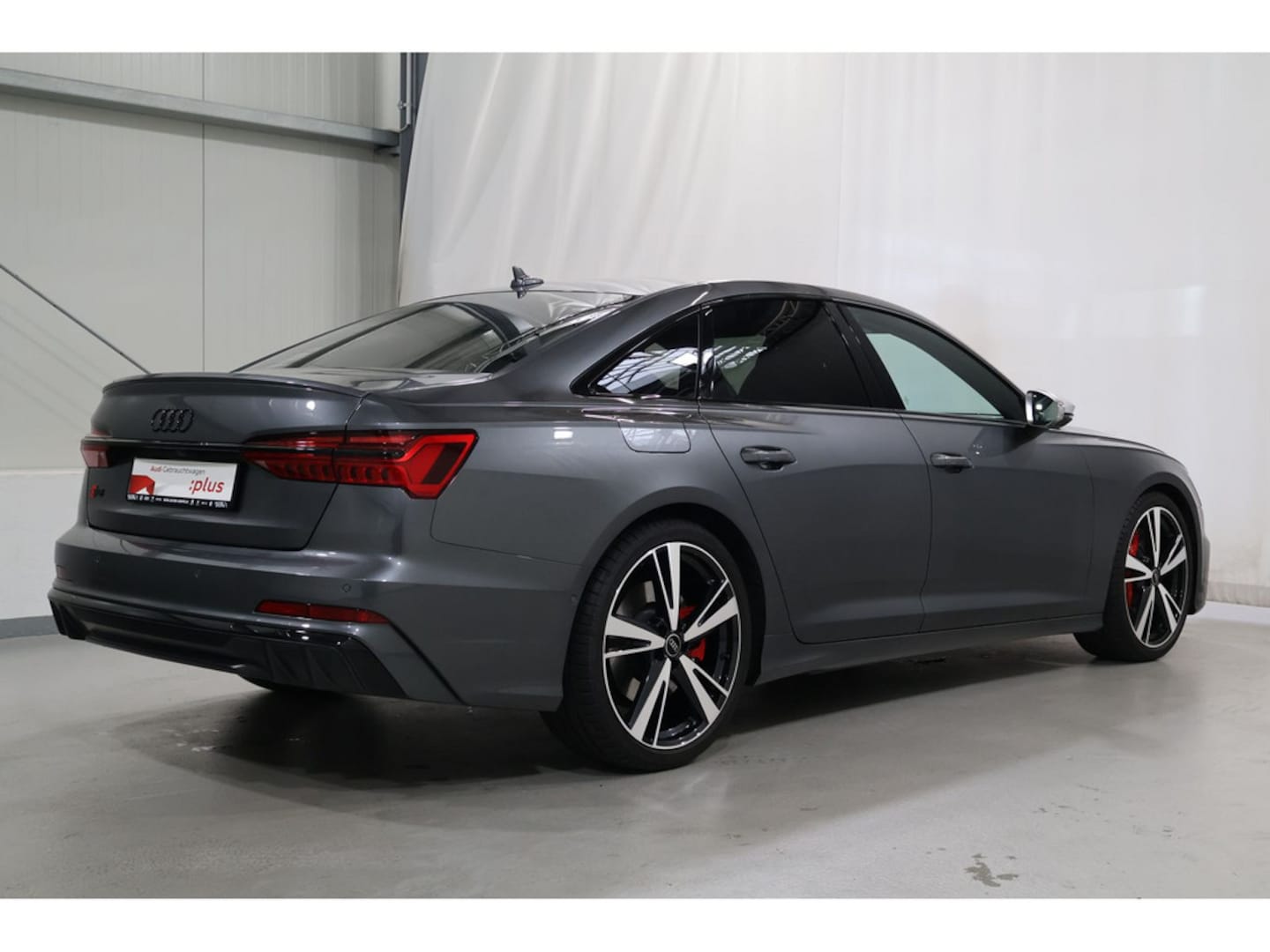 Bild über Audi S6 Limousine TDI quattro tiptronic - für weitere Informationen kontaktieren Sie den Audi Partner