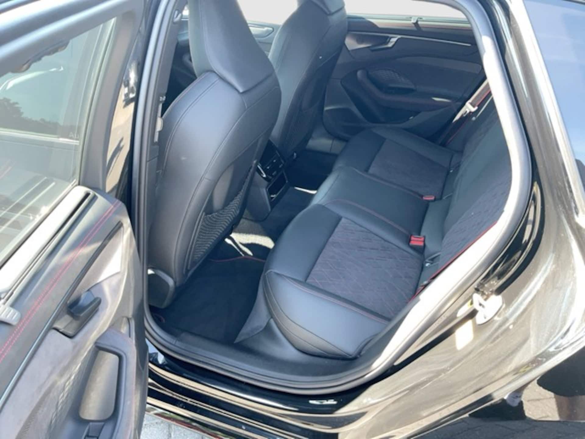Audi A6 Avant edition one