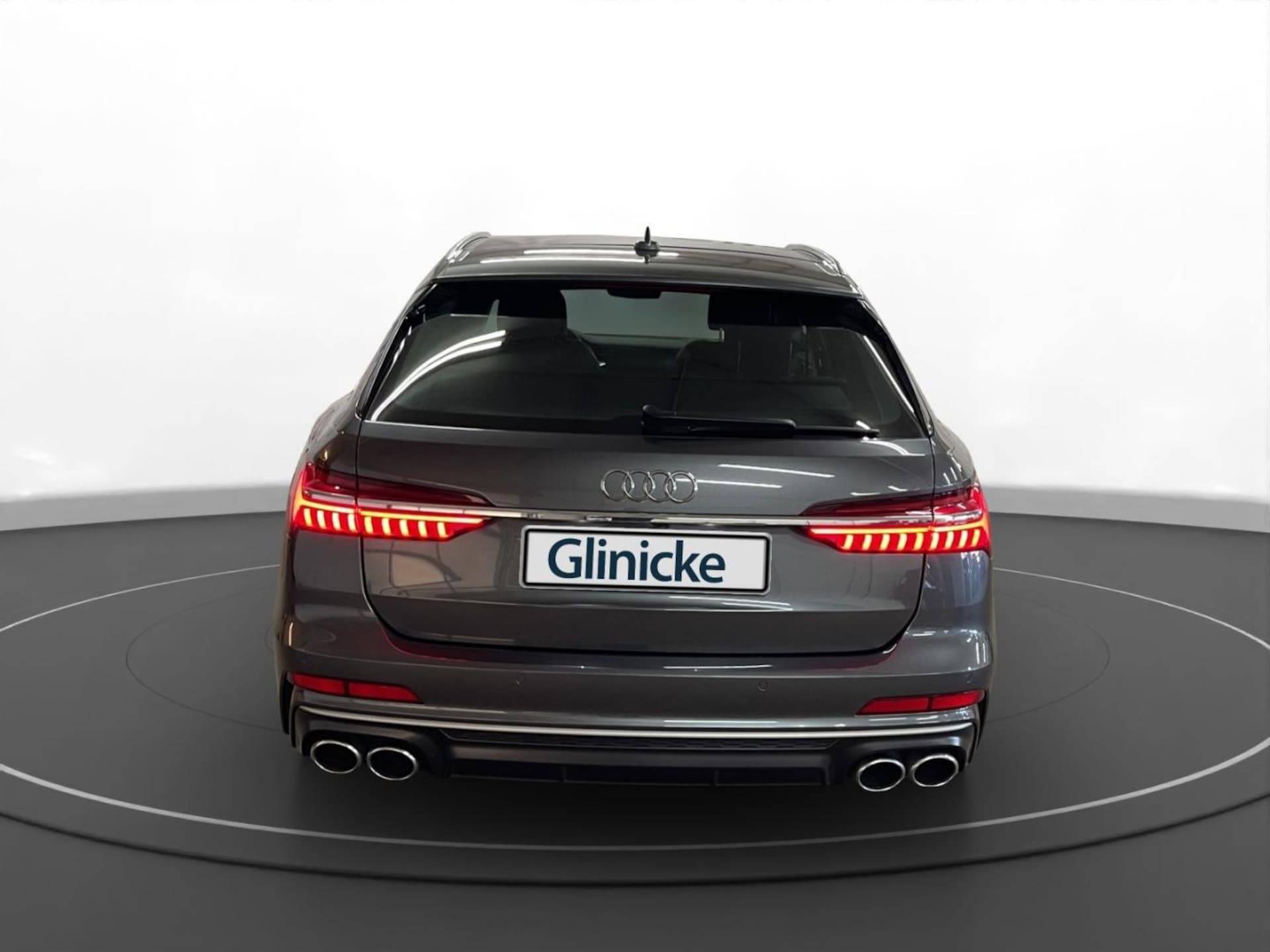 Audi S6 Avant