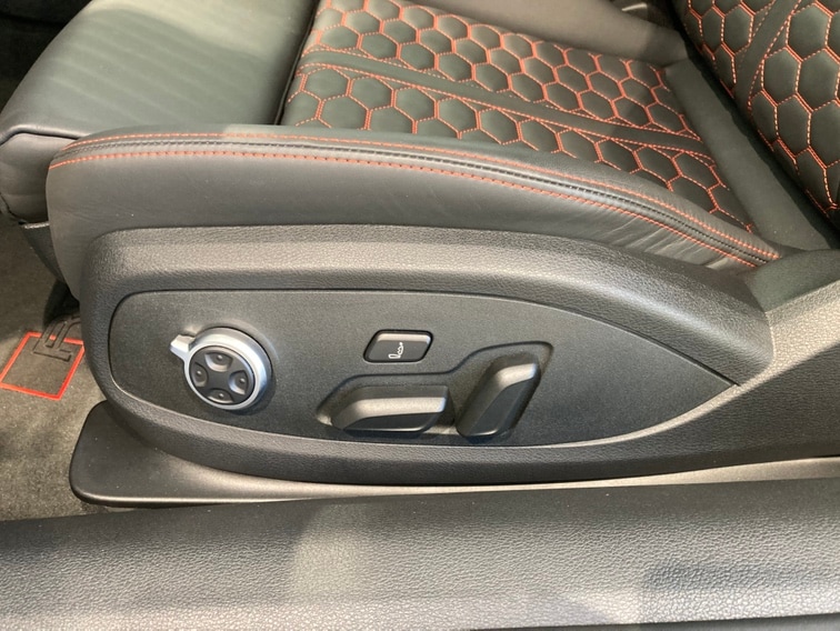 Audi RS 5 Coupé RS 5 Coupé 331(450) kW(PS) tiptronic for more details contact your dealer