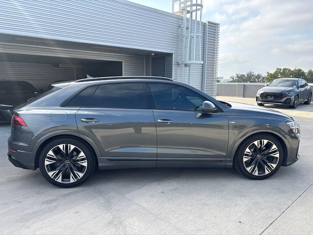 2026 Audi Q8