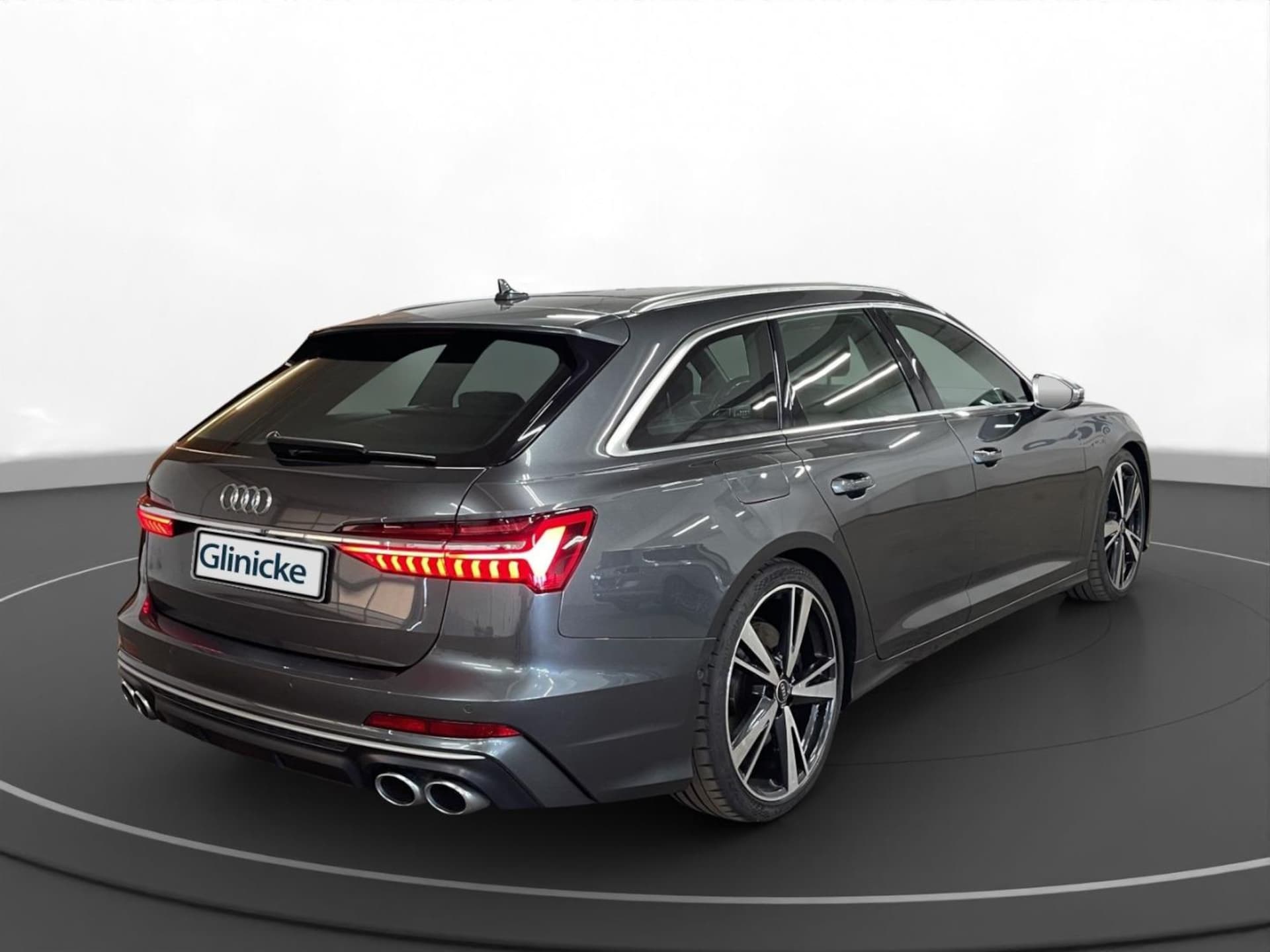 Audi S6 Avant