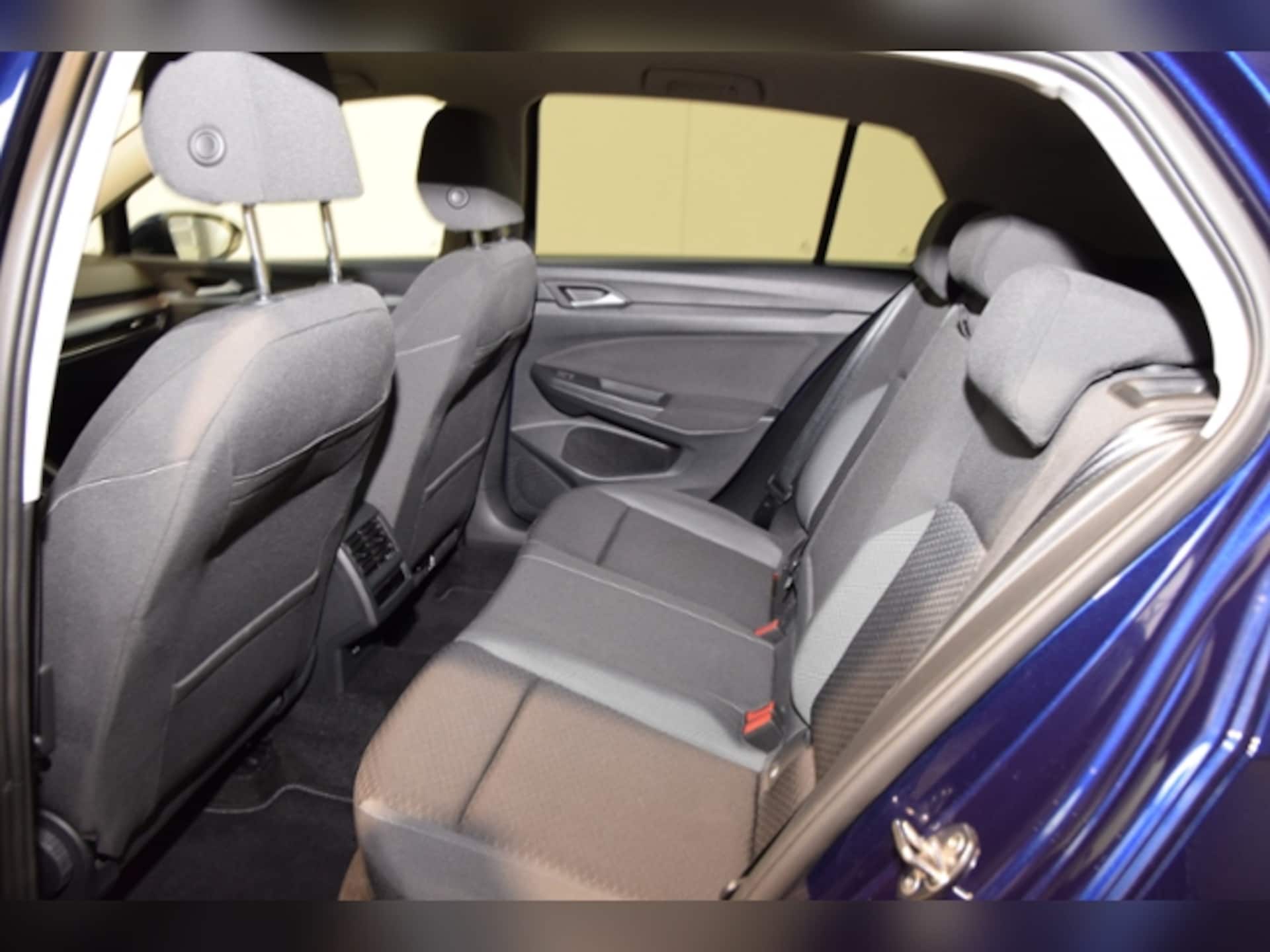 Volkswagen Golf Active