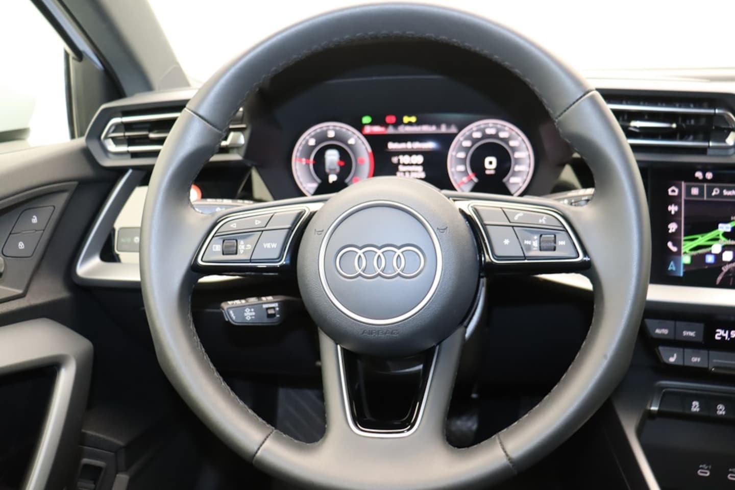 Bild über Audi A3 Sportback S line 35 TDI S tronic - für weitere Informationen kontaktieren Sie den Audi Partner