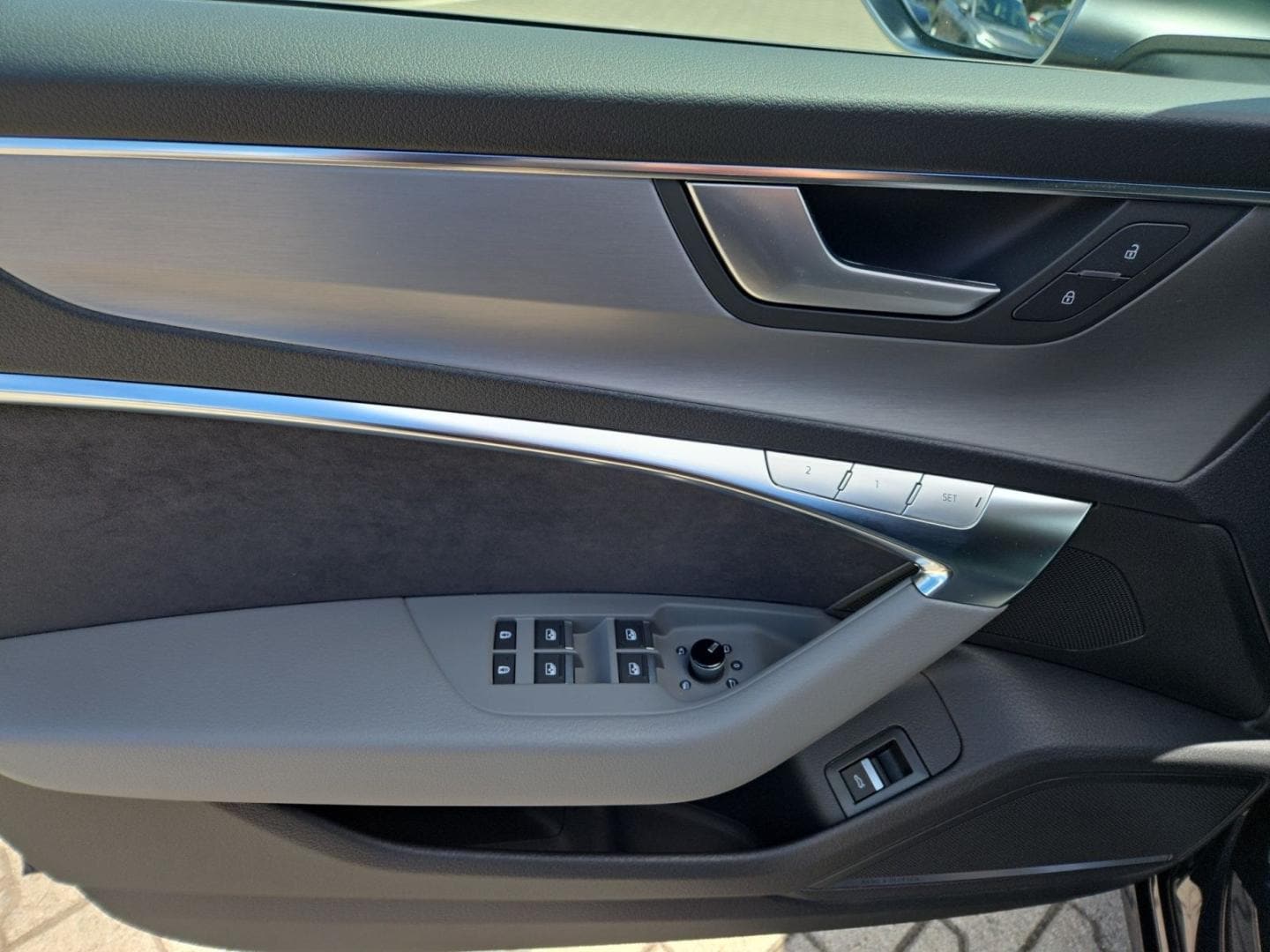 Bild über Audi S6 Limousine TDI quattro tiptronic - für weitere Informationen kontaktieren Sie den Audi Partner