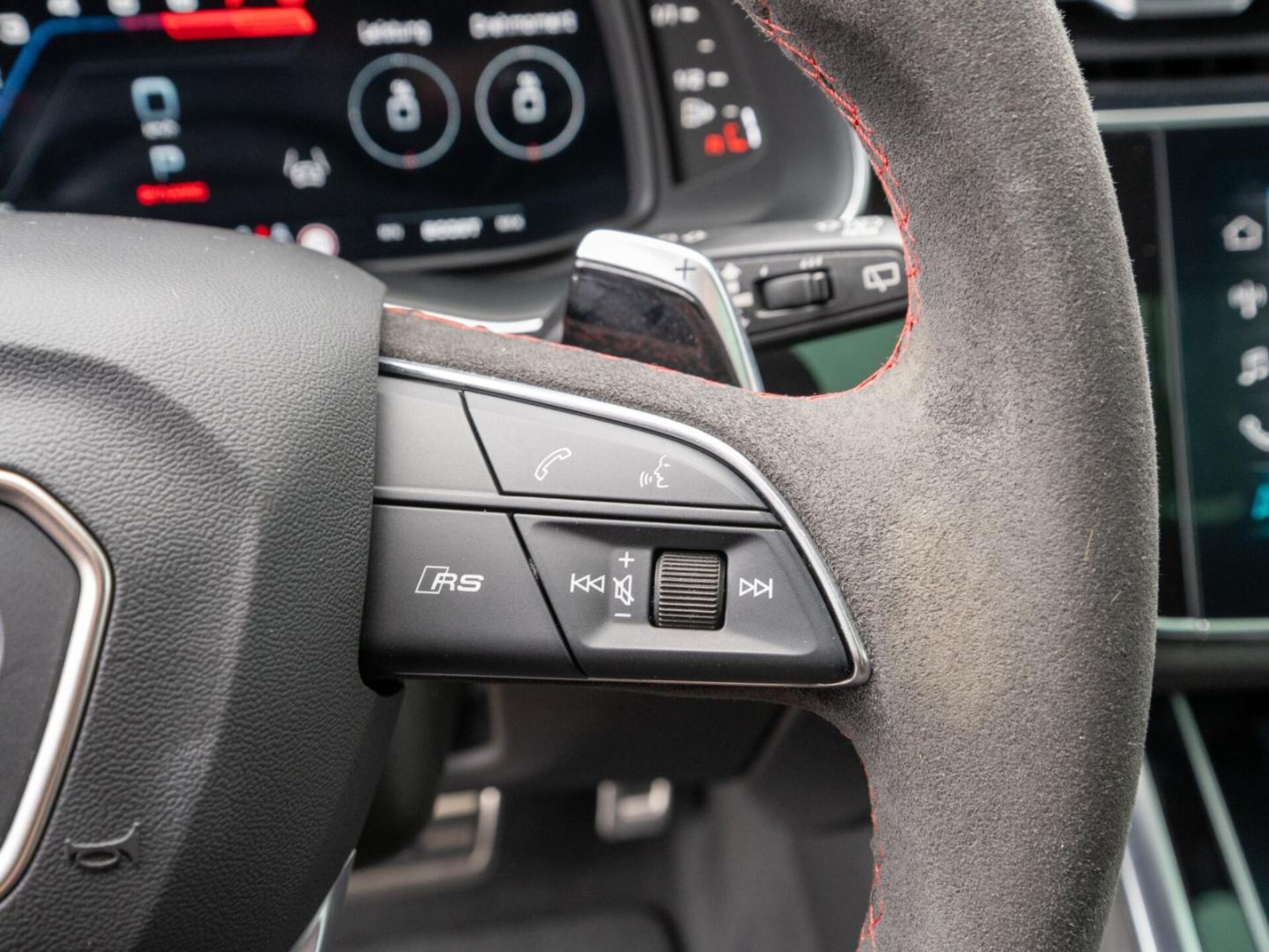 Audi RS Q8 SUV
