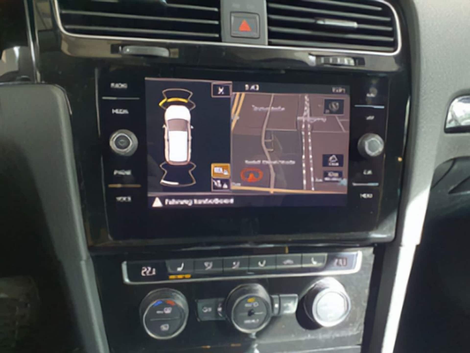Volkswagen Golf SOUND