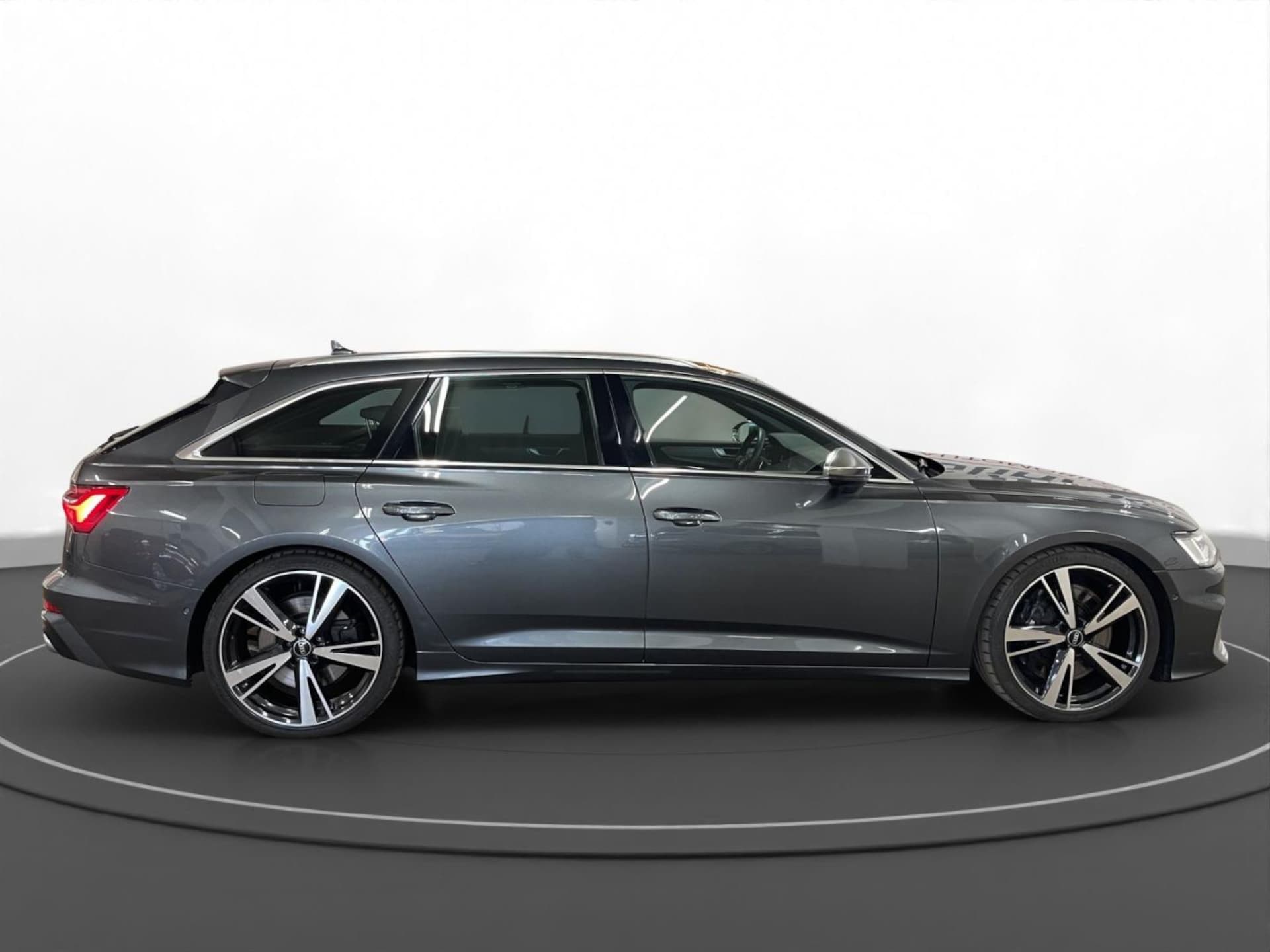 Audi S6 Avant