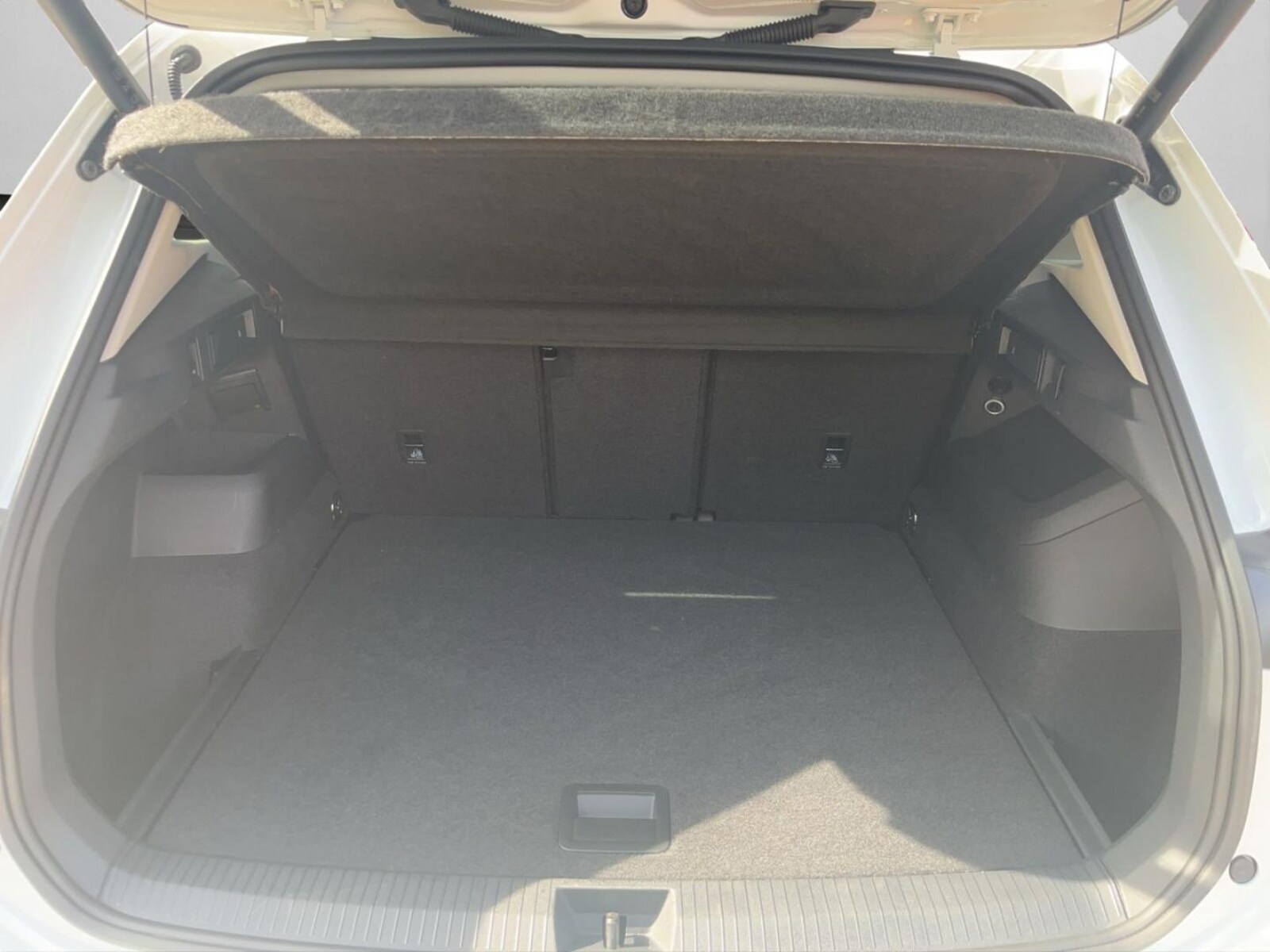Volkswagen Tiguan – Bild 15