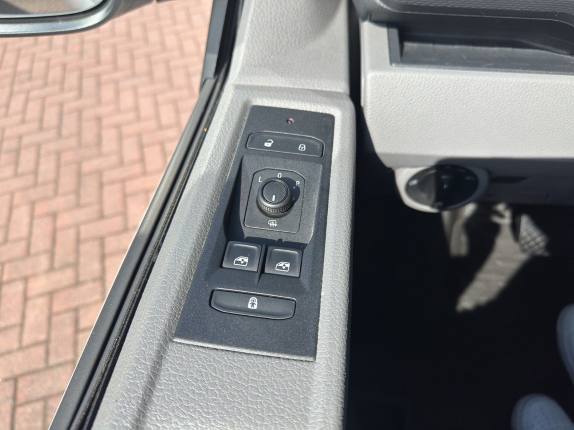 Volkswagen T6.1 Transporter Kombi kurzer Radstand