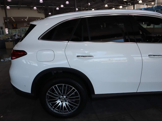 2026 Mercedes-Benz GLC 300