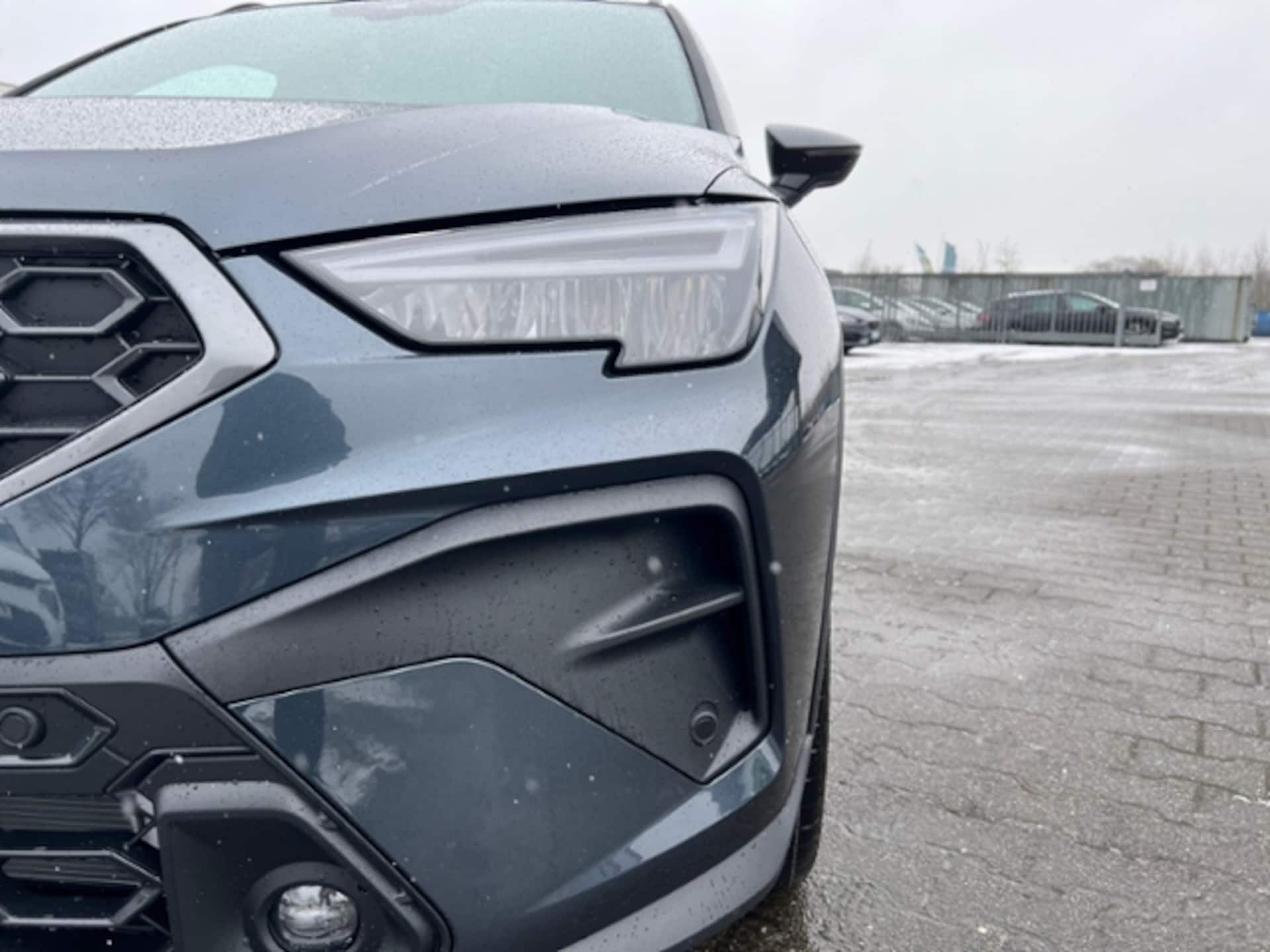 SEAT Arona FR