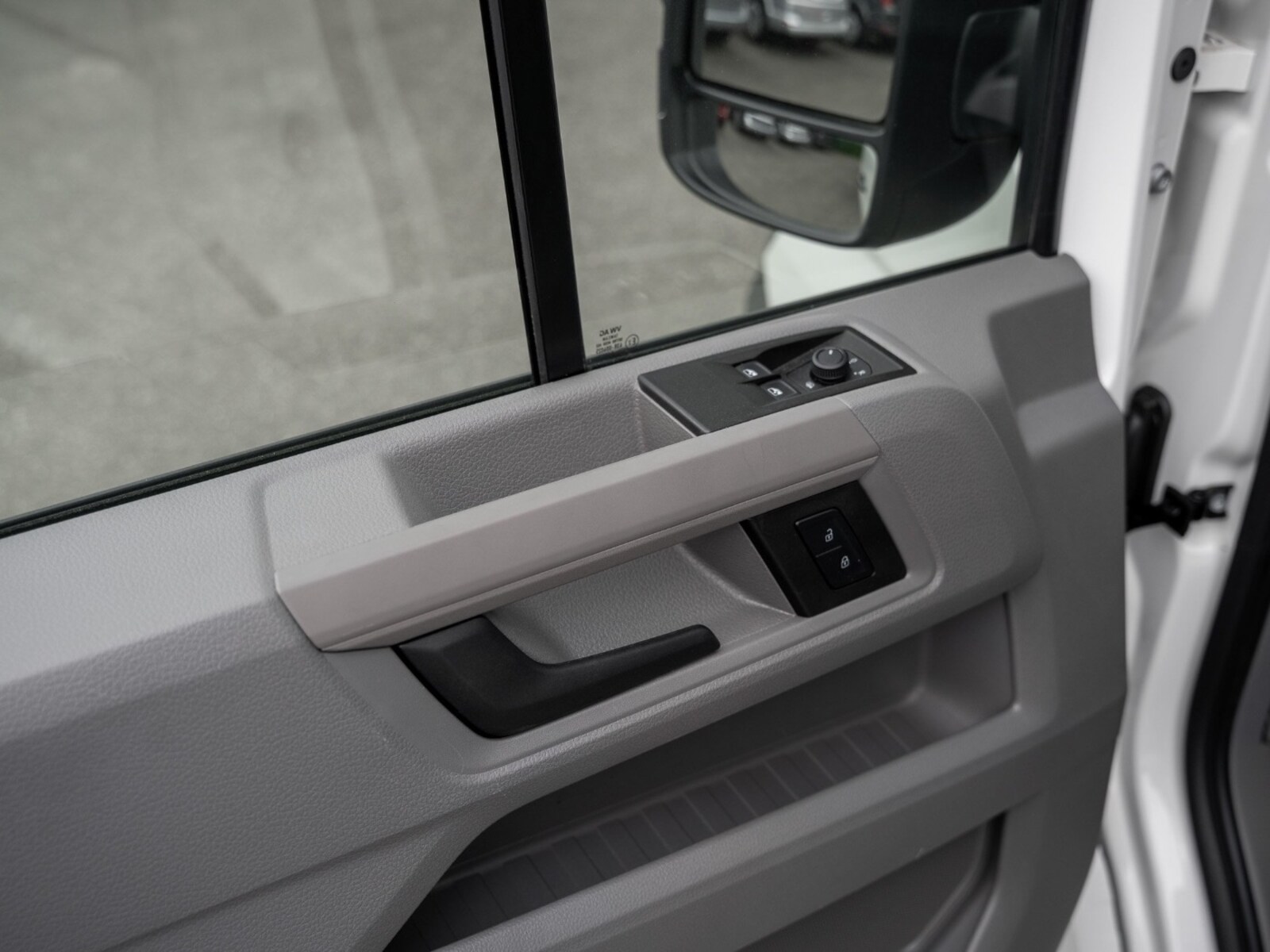 Volkswagen Crafter Kasten langer Radstand – Bild 9