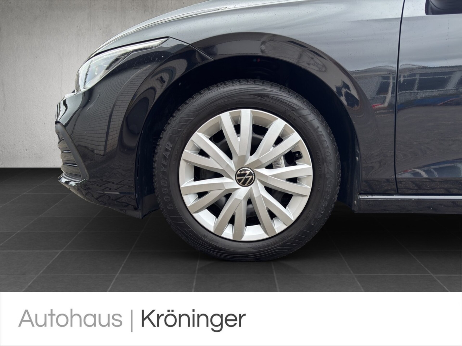 Volkswagen Golf Life