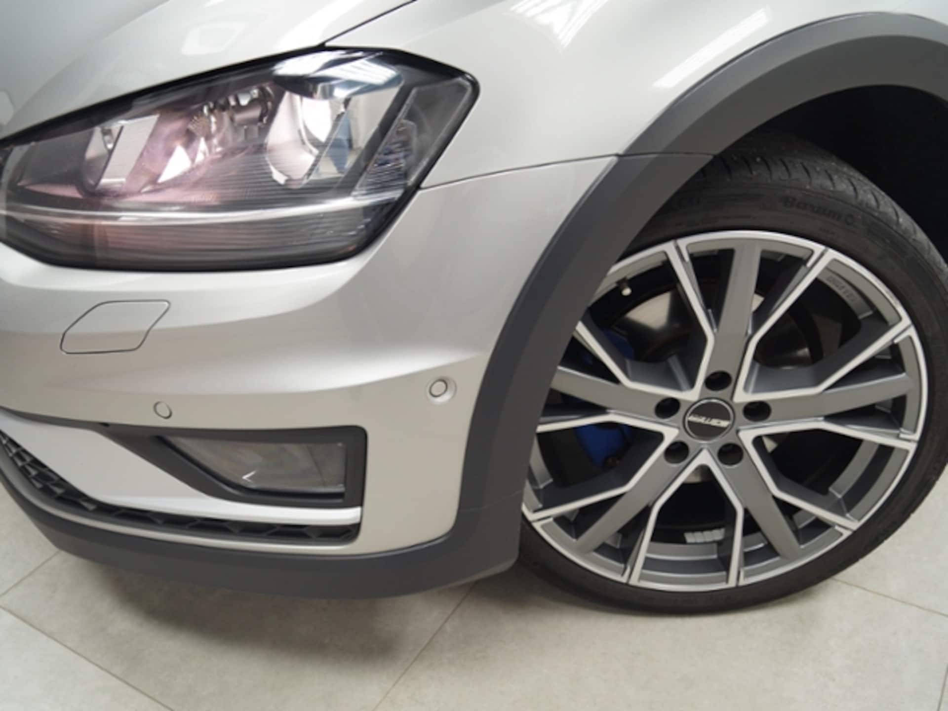 Volkswagen Golf Variant Alltrack