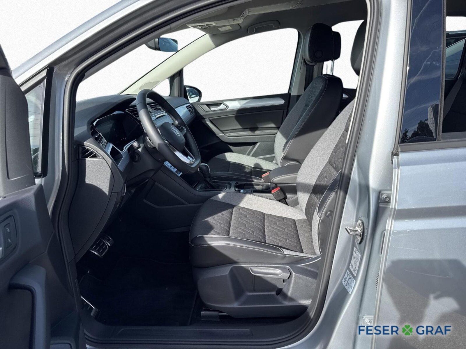 Volkswagen Touran – Bild 11