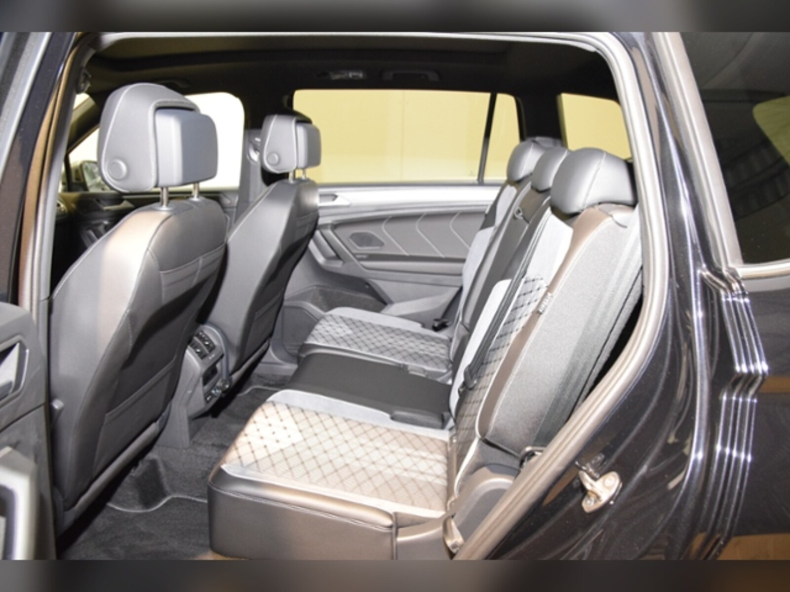 Volkswagen Tiguan Allspace – Bild 9