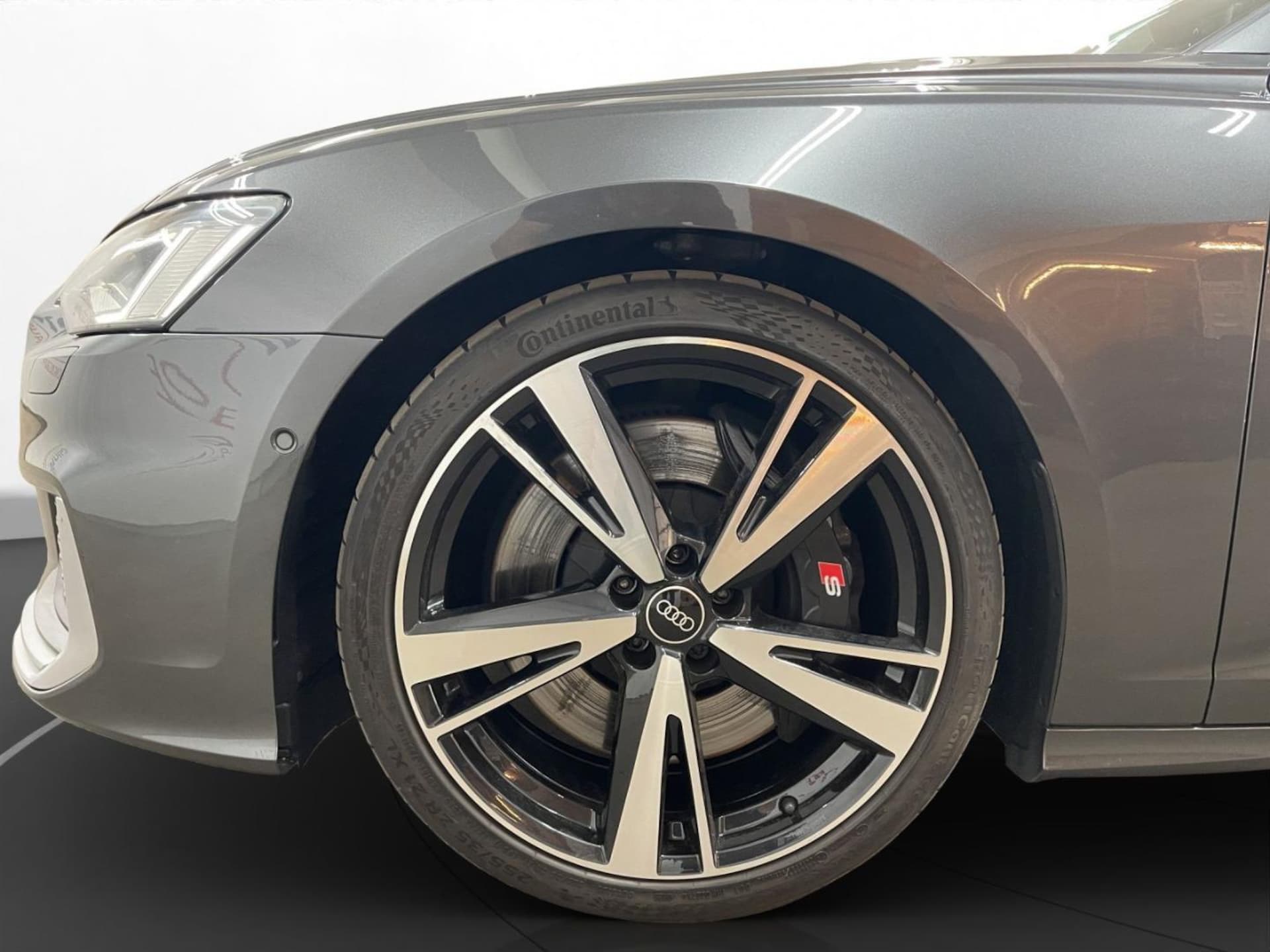 Audi S6 Avant