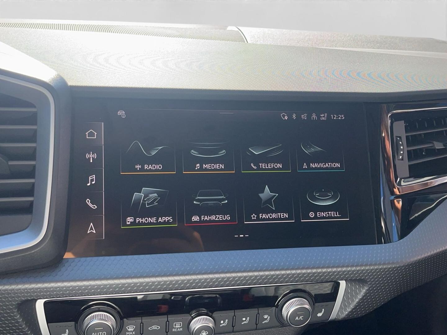 Bild über Audi A1 allstreet 30 TFSI Schaltgetriebe - für weitere Informationen kontaktieren Sie den Audi Partner