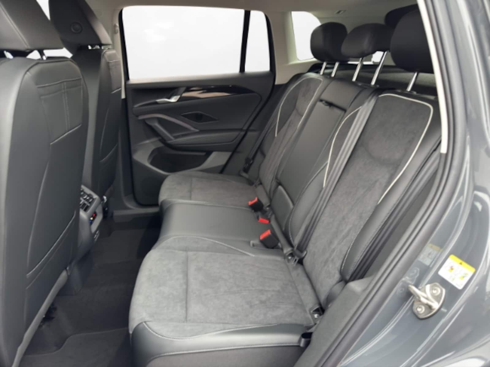 Volkswagen Tiguan – Bild 9