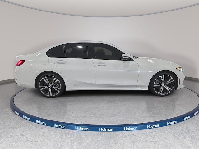 2023 BMW 330i