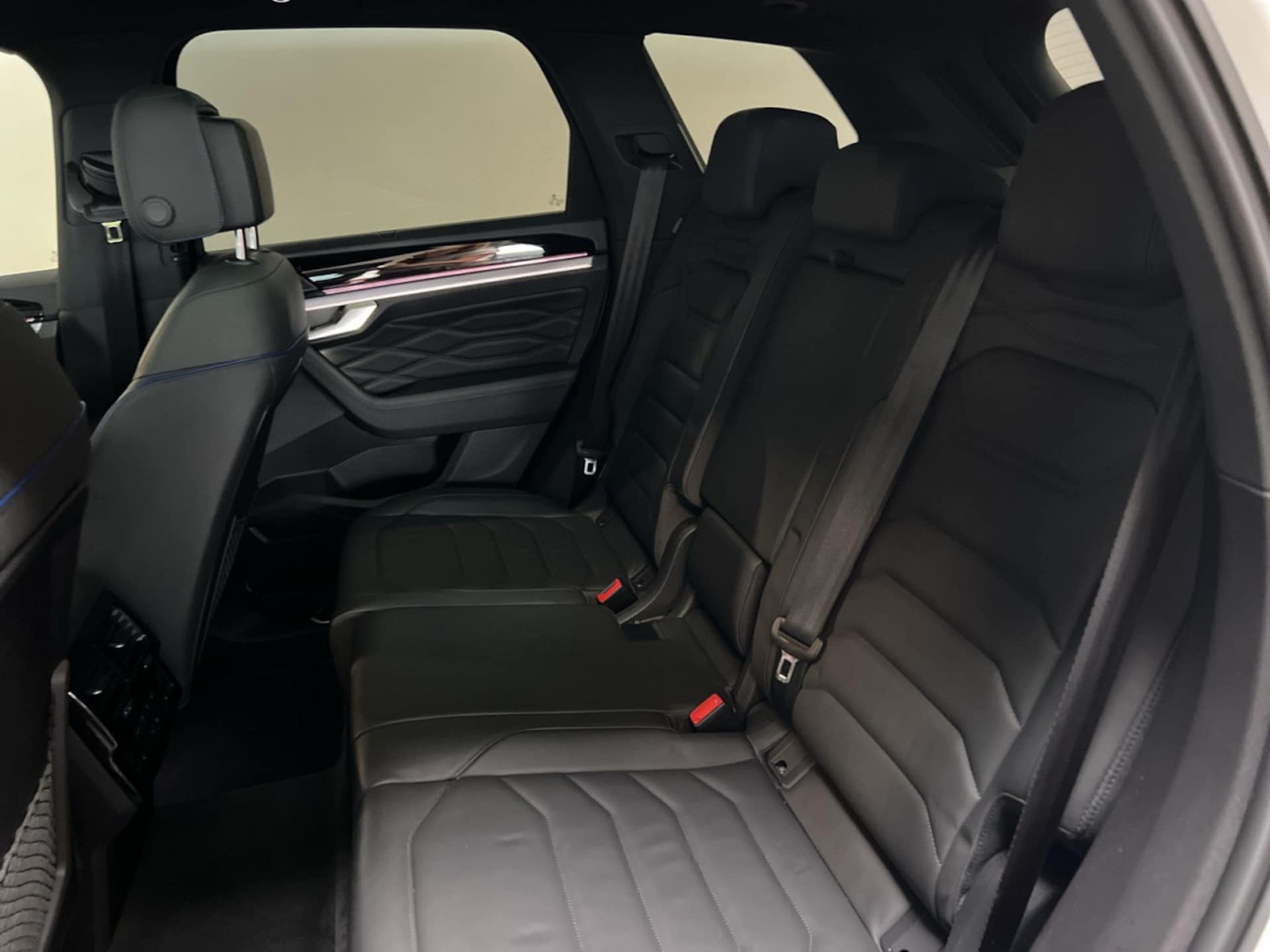 Volkswagen Touareg R