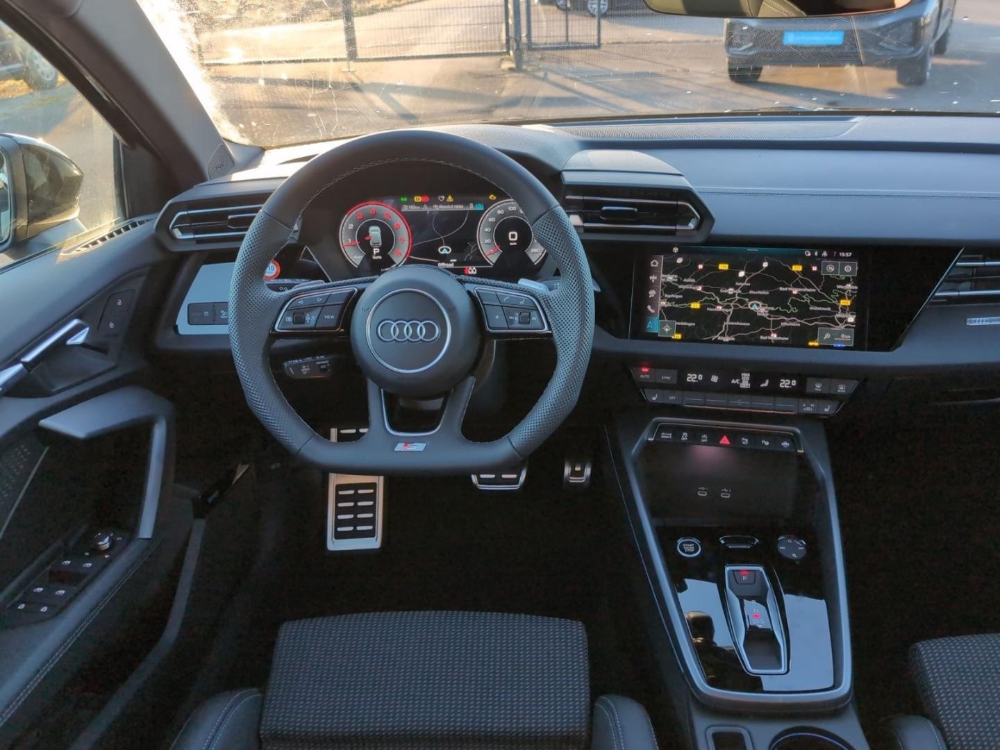 Bild über Audi A3 Sportback TFSI 110 kW S tronic - für weitere Informationen kontaktieren Sie den Audi Partner