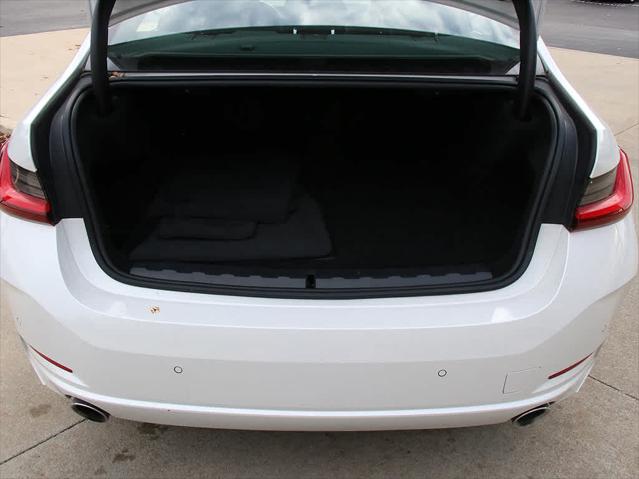 2024 BMW 330E - Image 39