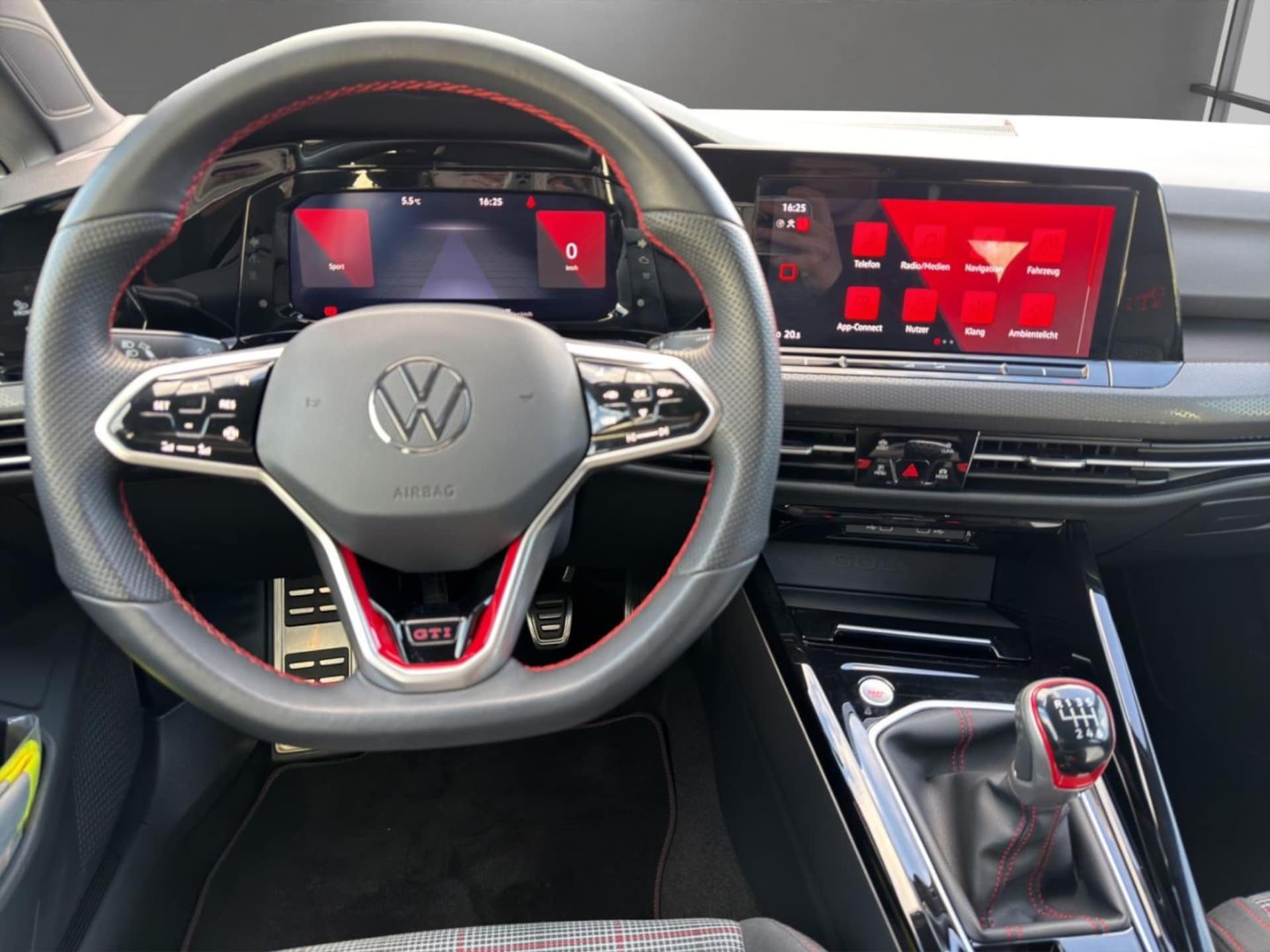 Volkswagen Golf GTI