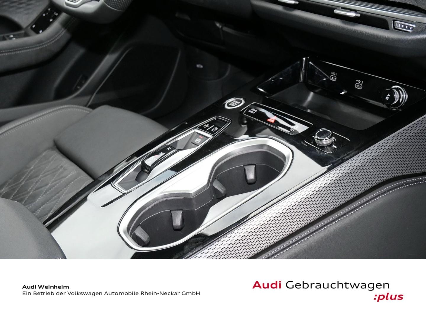 Bild über Audi A6 Avant TDI 150 kW S tronic - für weitere Informationen kontaktieren Sie den Audi Partner