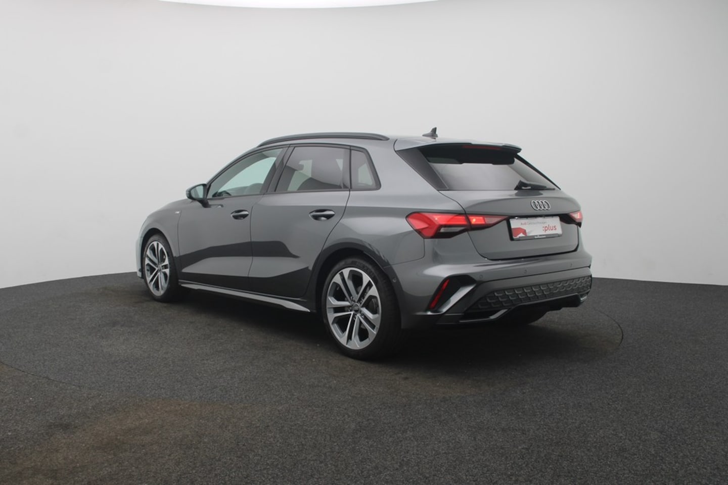 Bild über Audi A3 Sportback S line 35 TFSI S tronic - für weitere Informationen kontaktieren Sie den Audi Partner
