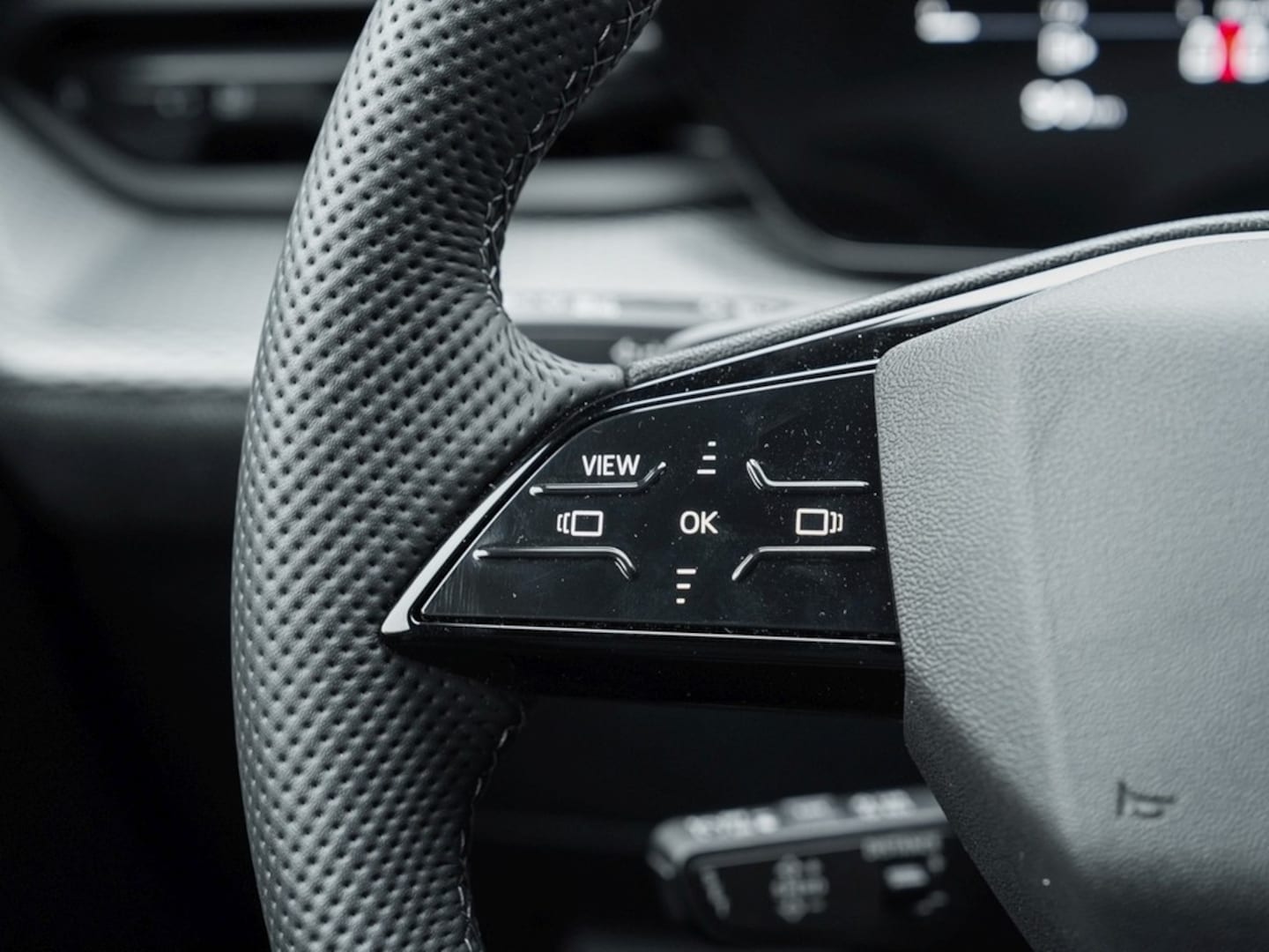 Bild über Audi Q5 SUV TDI quattro 150 kW S tronic - für weitere Informationen kontaktieren Sie den Audi Partner