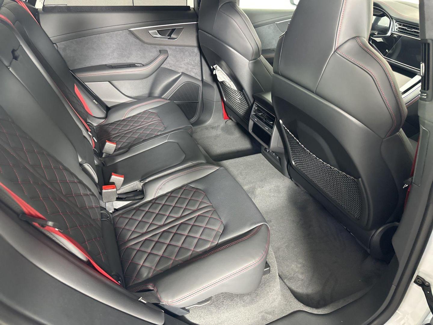 2026 Audi SQ8 Prestige - Photo 14