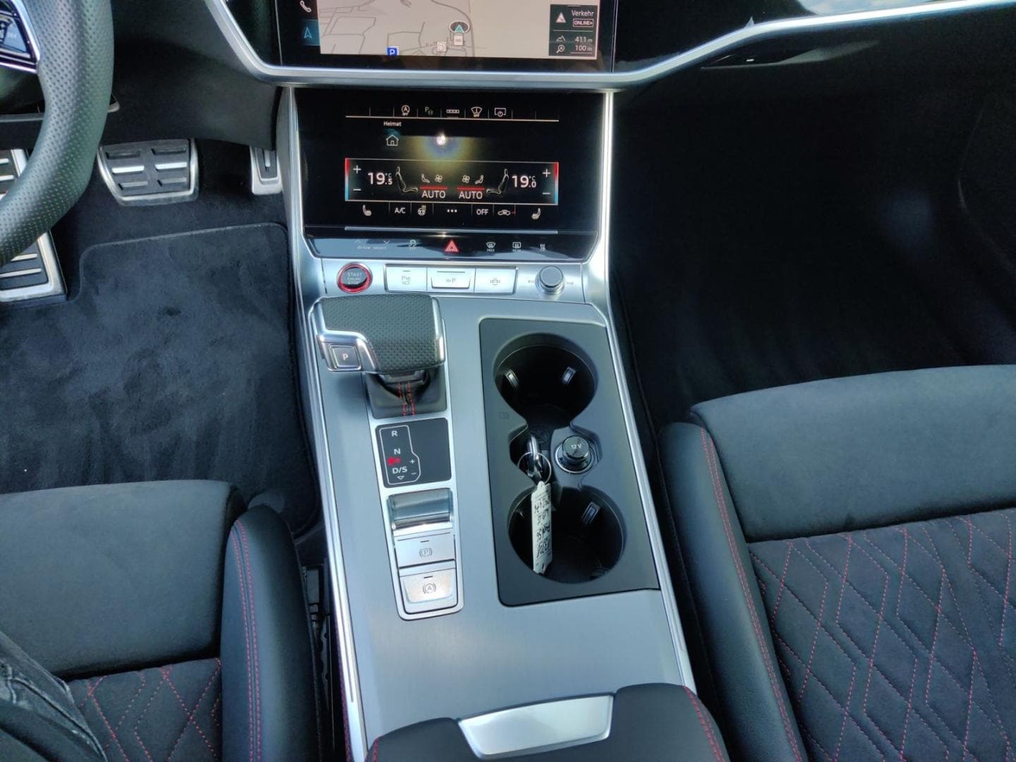 Bild über Audi S6 Avant TDI quattro tiptronic - für weitere Informationen kontaktieren Sie den Audi Partner